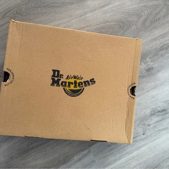 Dr. Martens Jadon leather platform boots - Picture 4 of 6